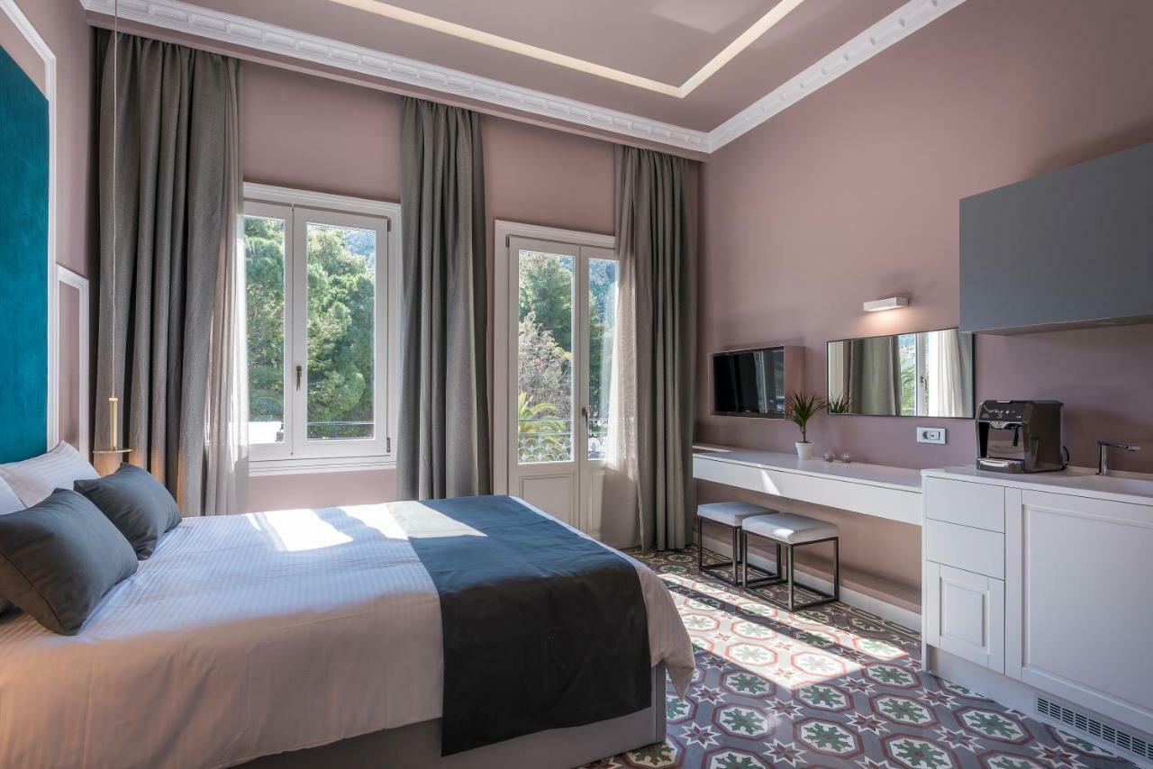 Lestel Boutique Suites Nafplio Ngoại thất bức ảnh